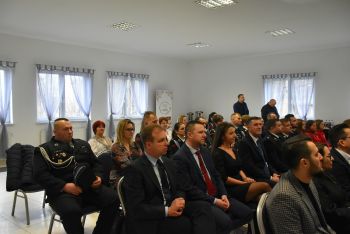 Zdjęcia z podpisania umów