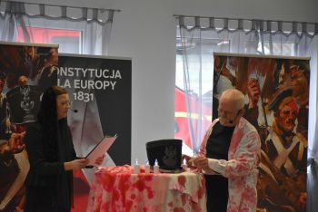 Zdjęcia z podpisania umów