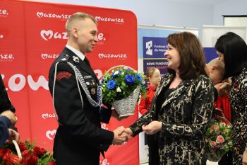 Zdjęcia z podpisania umów