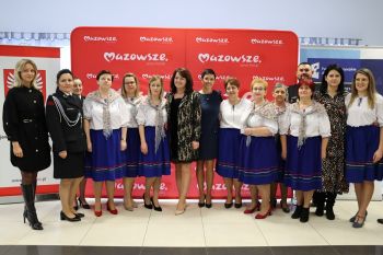 Zdjęcia z podpisania umów