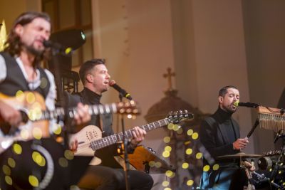 Rodzinne kolędowanie z zespołem Pectus