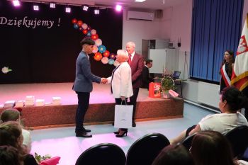 Uroczyste zakończenie roku szkolnego 2024/2025 w szkolach na terenie Gminy Stanisławów