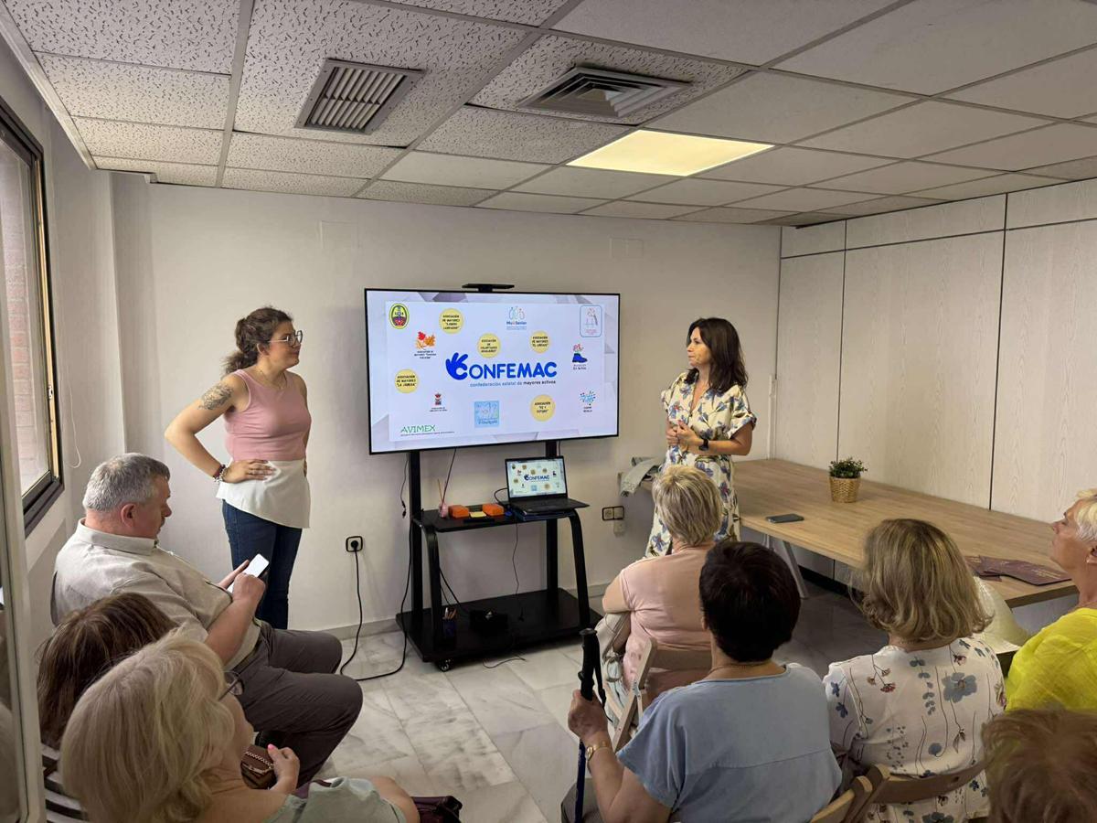 Seniorzy ze Stanisławowa na Erasmus+ w Sewilli