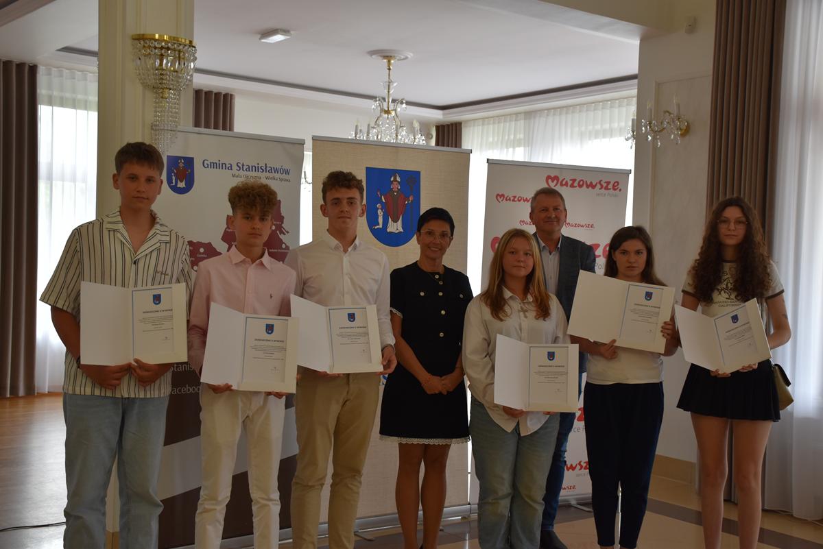 Inauguracyjna sesja Młodzieżowej Rady Gminy Stanisławów I kadencji na lata 2025-2027